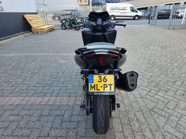 yamaha - tmax-tech-max