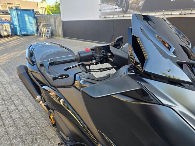 yamaha - tmax-tech-max