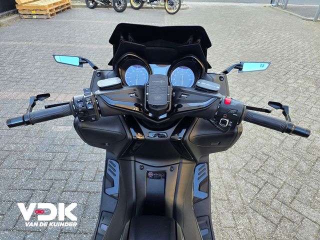 yamaha - tmax-tech-max