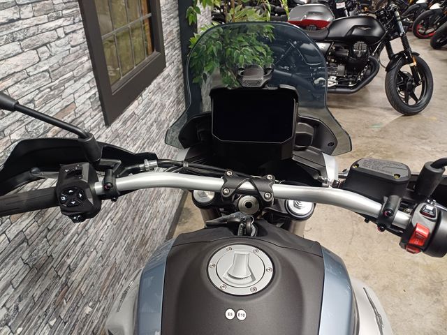moto-guzzi - v-85-tt