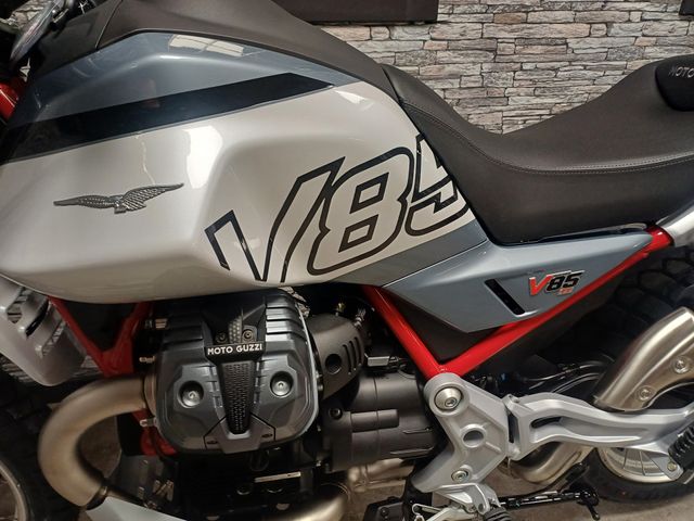 moto-guzzi - v-85-tt