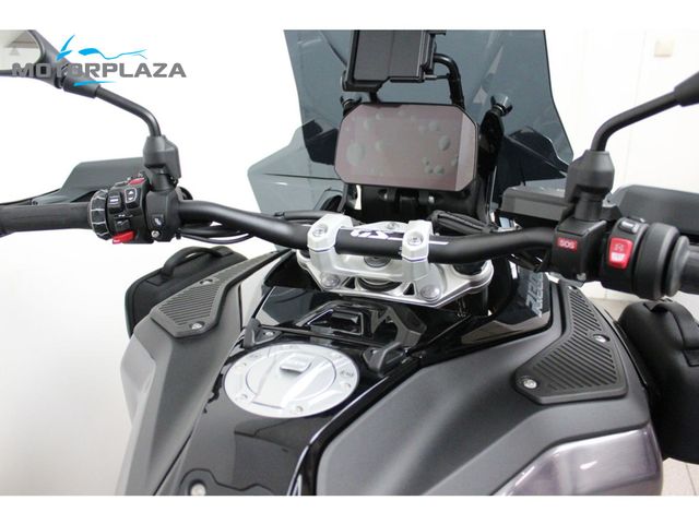 bmw - r-1300-gs-adventure