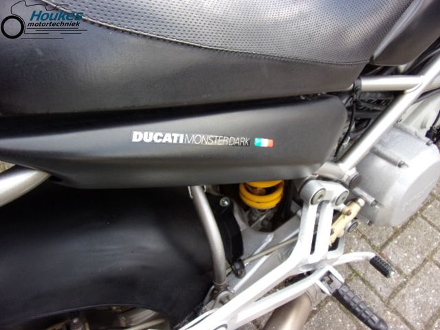 ducati - m-600-dark