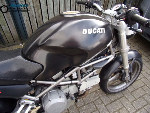 ducati - m-600-dark