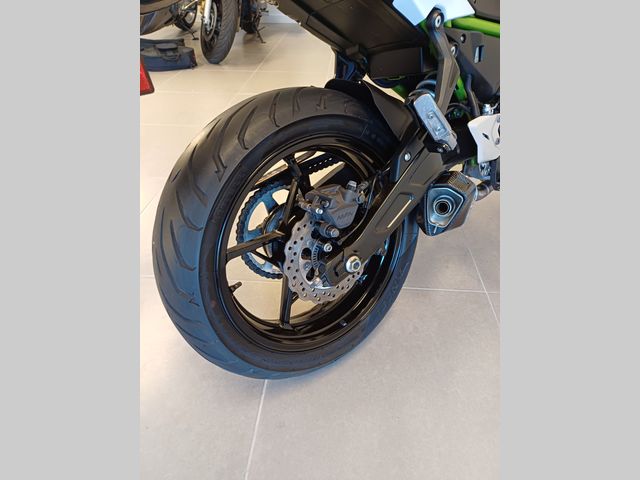 kawasaki - z650