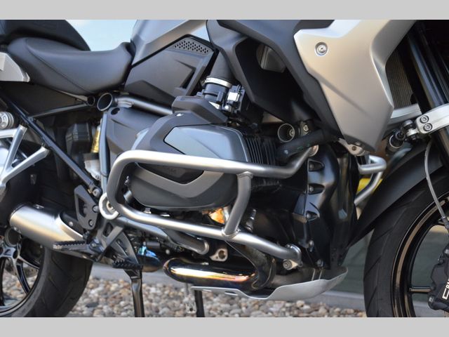 bmw - r-1250-gs-triple-black
