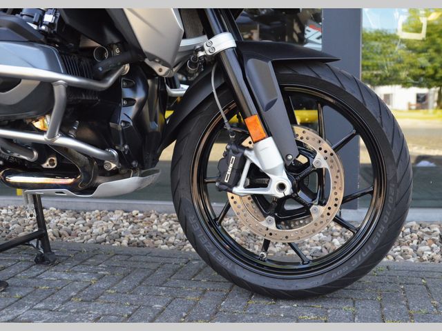 bmw - r-1250-gs-triple-black