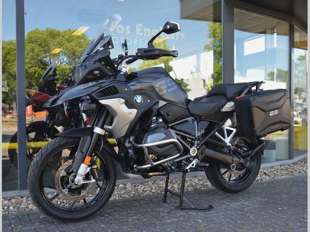 bmw - r-1250-gs-triple-black