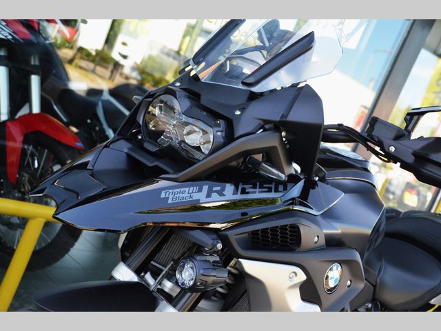bmw - r-1250-gs-triple-black