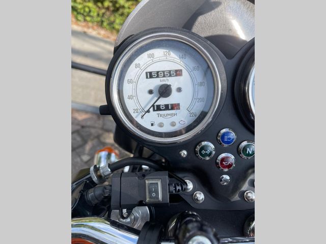 triumph - thruxton