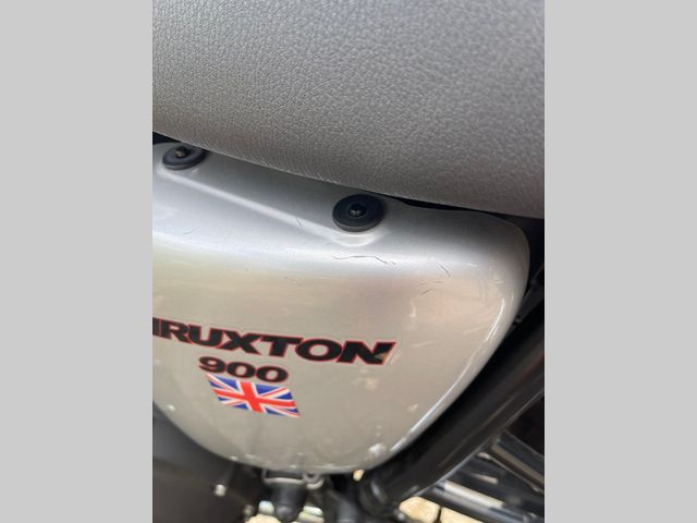 triumph - thruxton