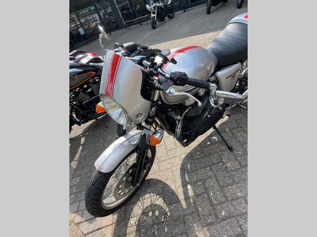 triumph - thruxton