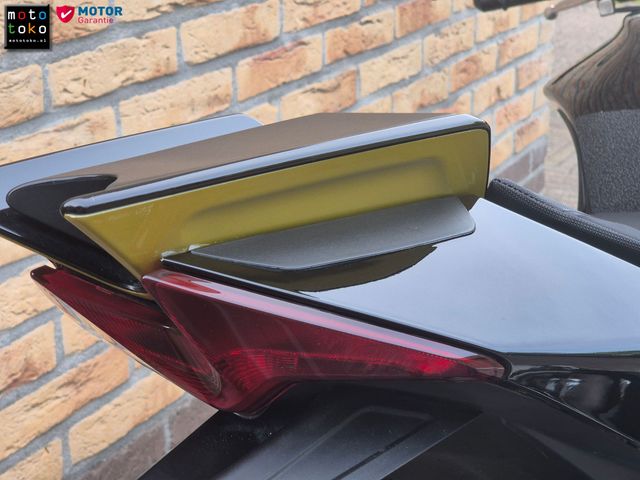 aprilia - tuono--v4-1100-factory