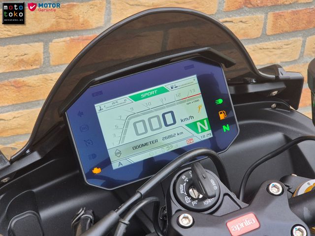 aprilia - tuono--v4-1100-factory