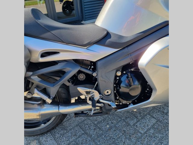 triumph - sprint-gt-abs