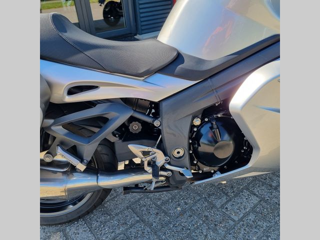 triumph - sprint-gt-abs
