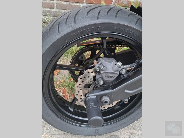 kawasaki - z650