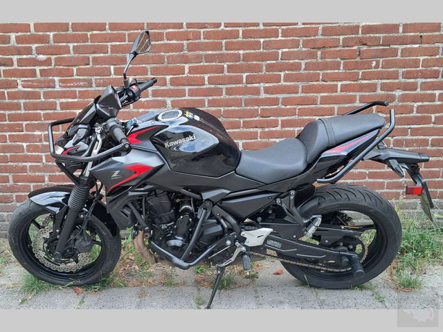 kawasaki - z650