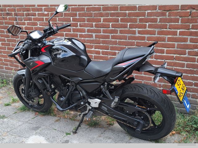 kawasaki - z650