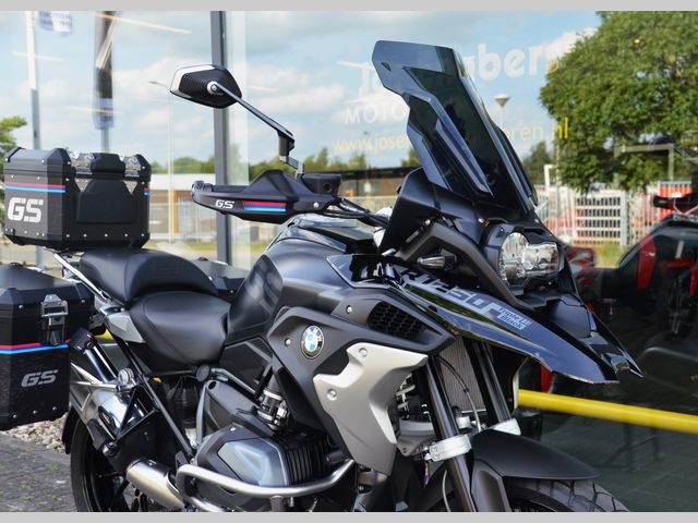 bmw - r-1250-gs-triple-black