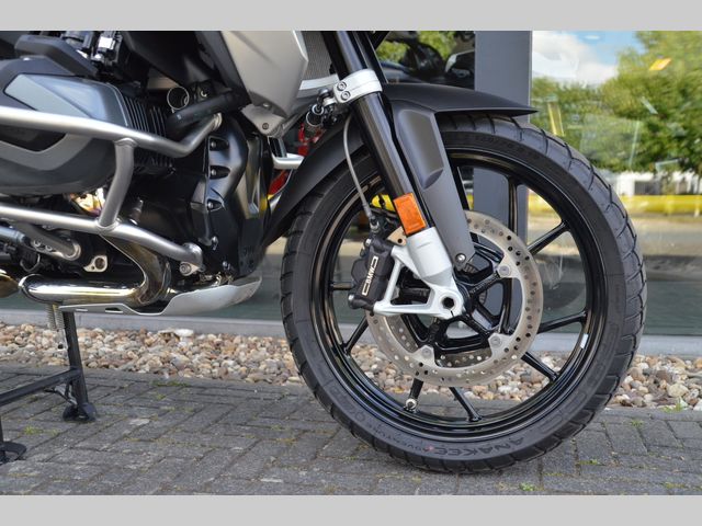bmw - r-1250-gs-triple-black