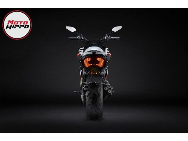 ducati - diavel-v4-rs