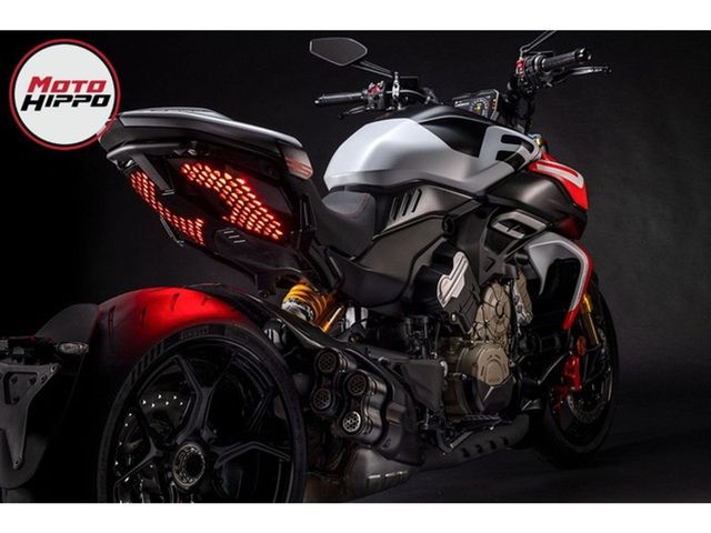 ducati - diavel-v4-rs