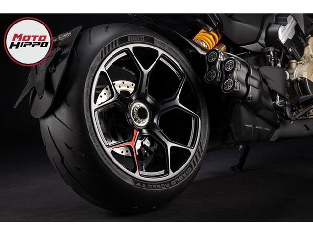 ducati - diavel-v4-rs