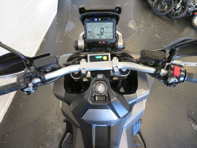 honda - x-adv