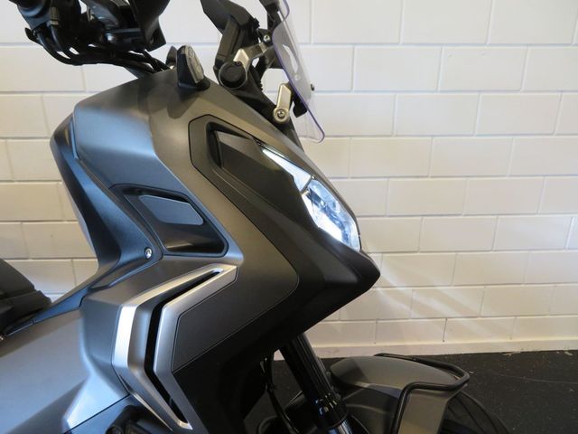honda - x-adv