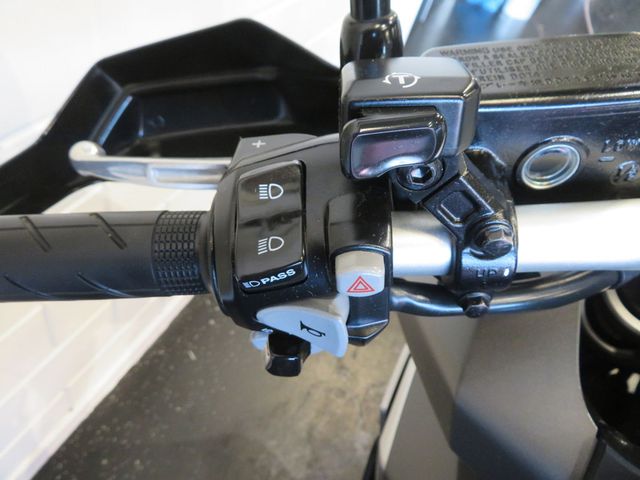honda - x-adv