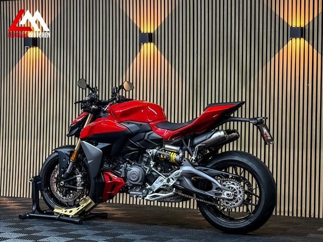 ducati - streetfighter-v2