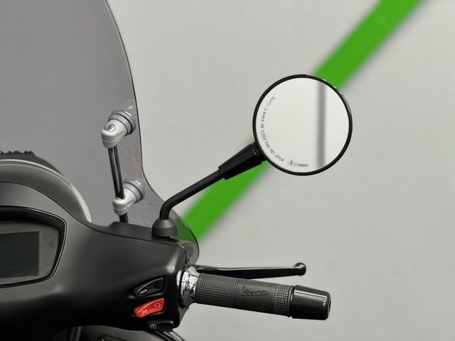 vespa - gts-300-hpe
