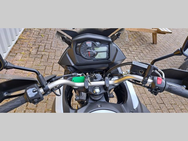 suzuki - v-strom-650-a