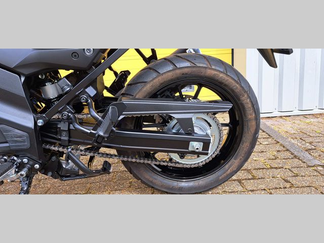 suzuki - v-strom-650-a