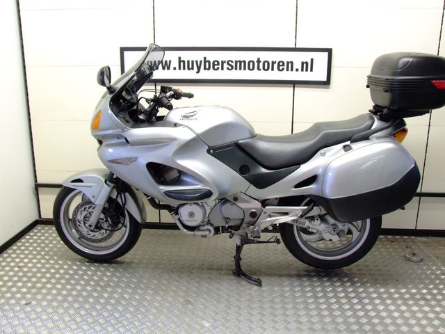 honda - nt-650-v-deauville