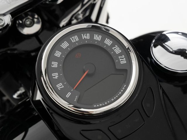 harley-davidson - heritage-softail-classic-114-flhcs