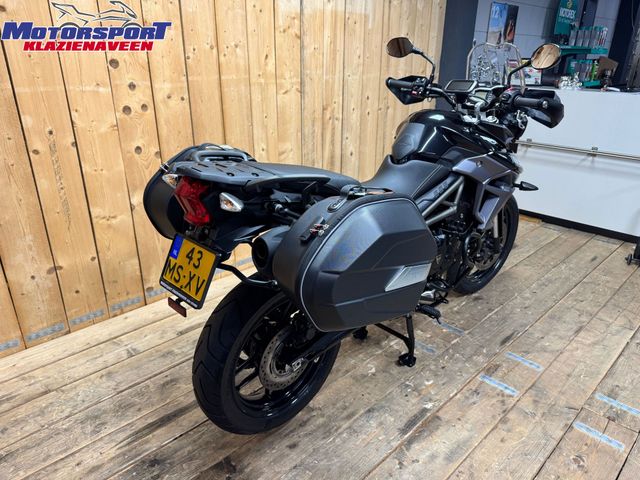 triumph - tiger-800-xrx