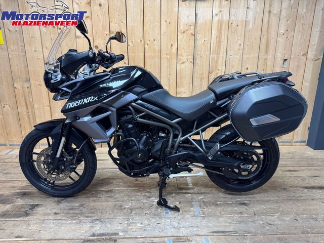 triumph - tiger-800-xrx