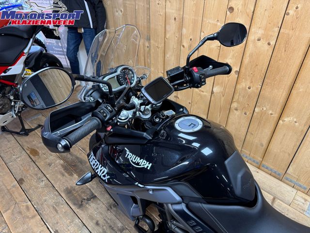 triumph - tiger-800-xrx
