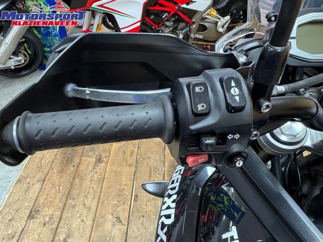 triumph - tiger-800-xrx