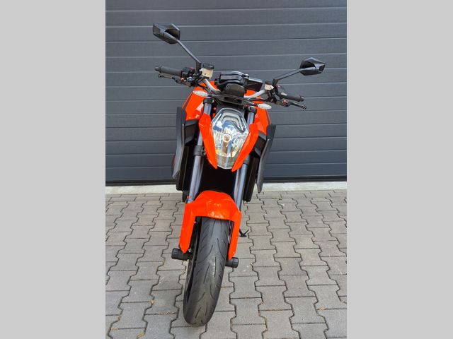 ktm - 1290-super-duke-r