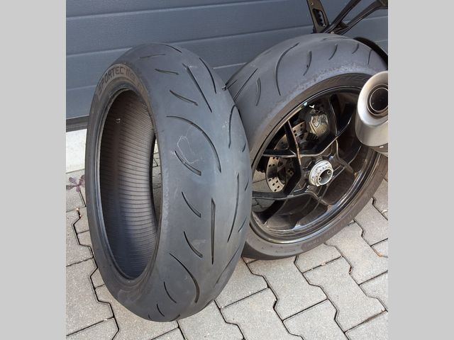 ktm - 1290-super-duke-r