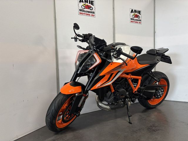 ktm - 1290-super-duke-r