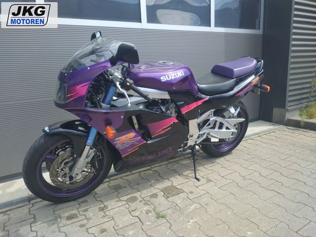 suzuki - gsx-r-750-w