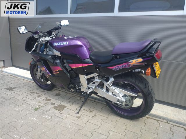 suzuki - gsx-r-750-w