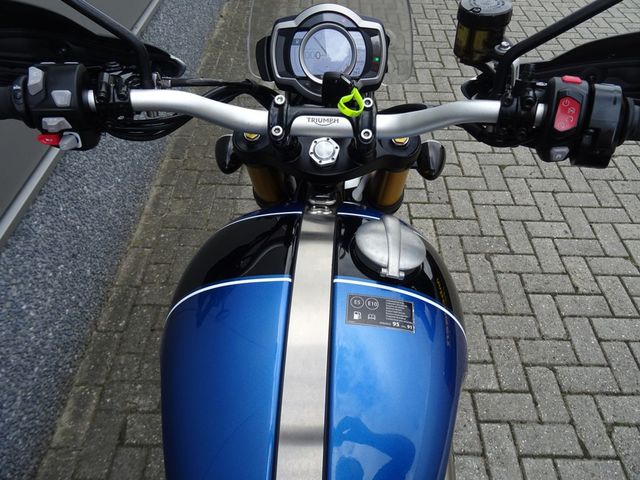 triumph - scrambler-1200-xe