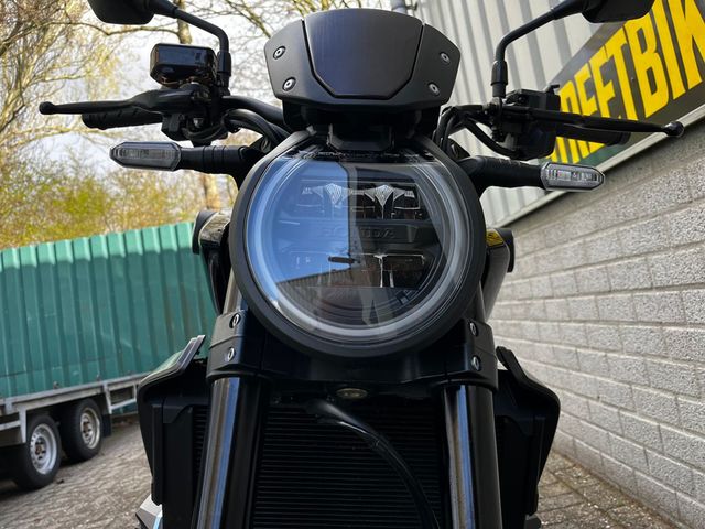 honda - cb-1000-r-black-edition