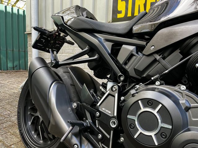 honda - cb-1000-r-black-edition