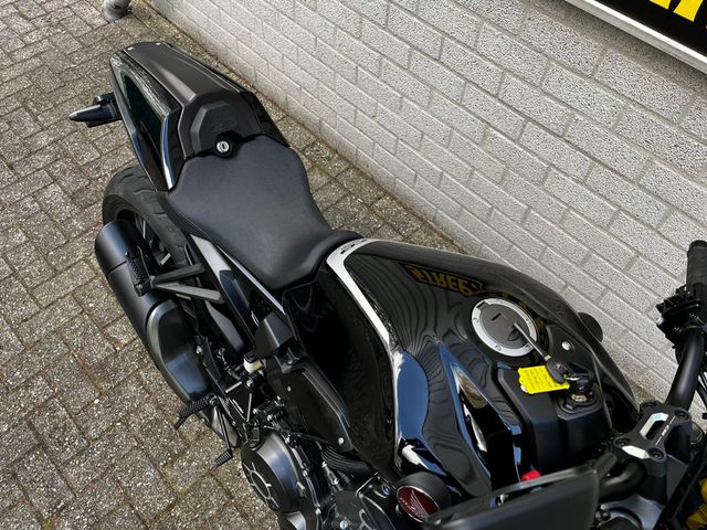 honda - cb-1000-r-black-edition